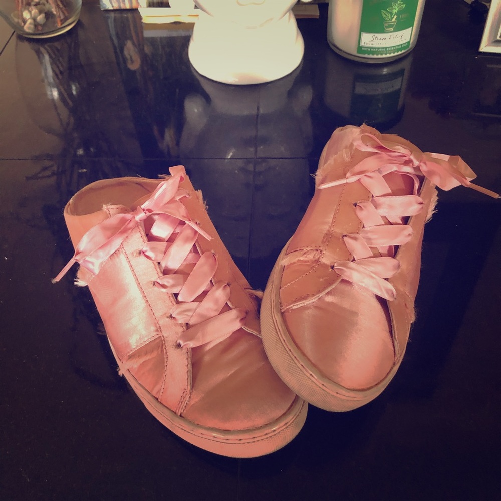 Free People slip ons. SZ 38